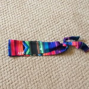 Junk tie-headband